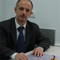 Роберт Гургенович Закинян