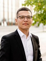 Арутюнов Евгений Маратович